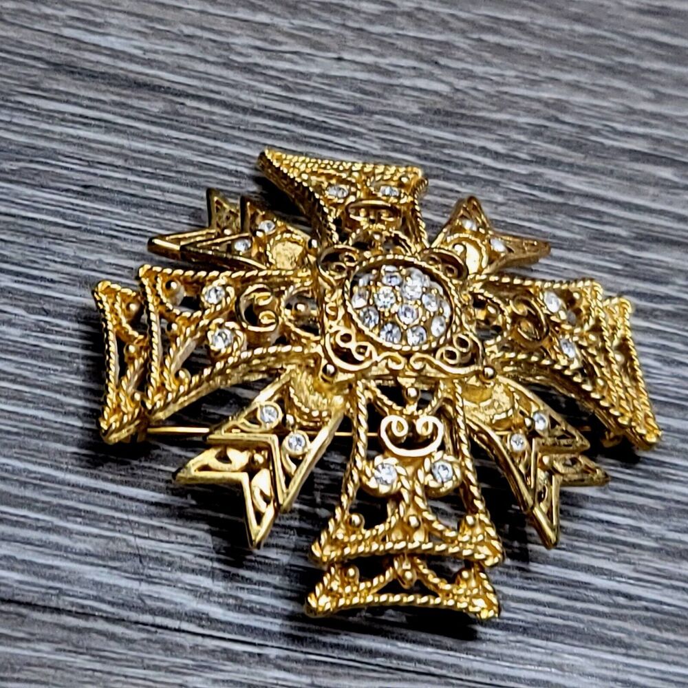Kenneth Jay Lane 2.5" Gold Cross Brooch Or Pendan… - image 4